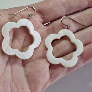 **Sale** Cream Mother Of Pearl Open Flower Dangling Earrings